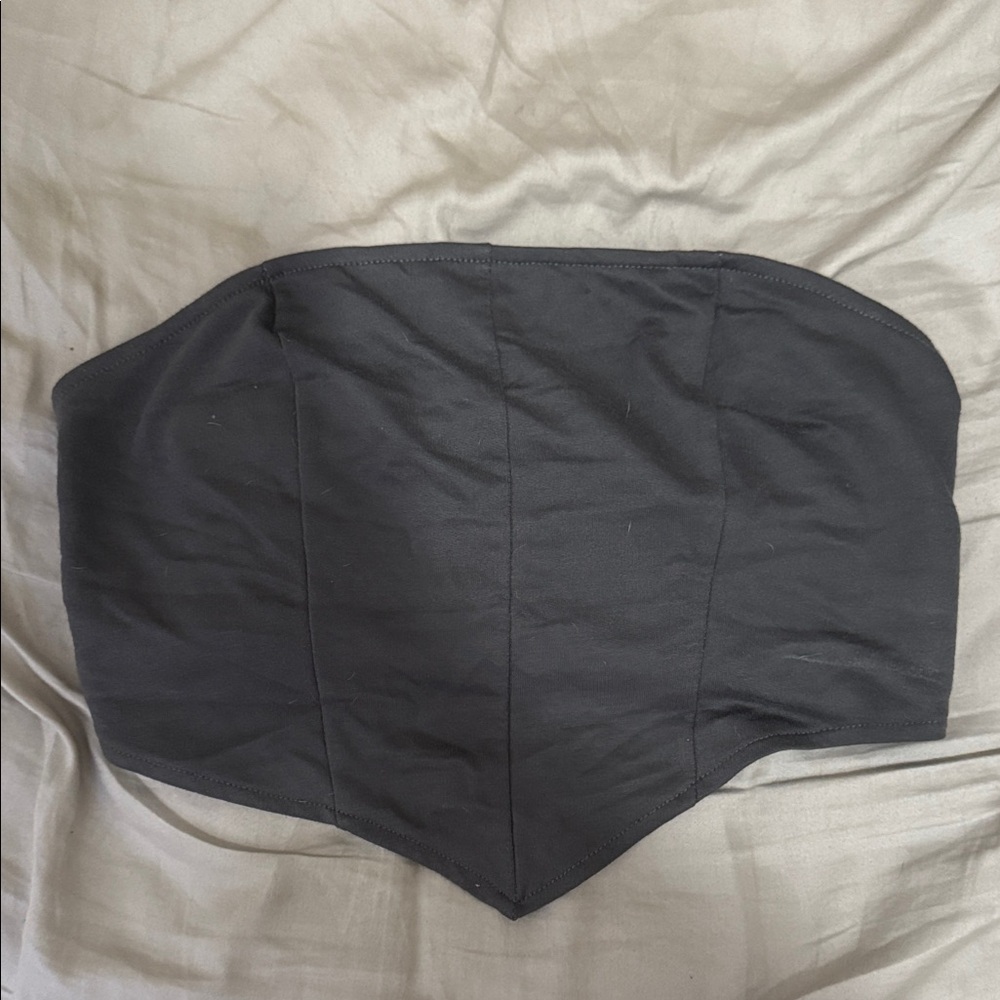 SHEIN Black Strapless Crop Top